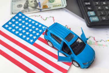 Vergi formu, Amerikan bayrağı işareti olan dolar parası, mali muhasebe ve vergi sezonu konsepti. Yüksek kalite fotoğraf