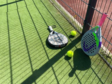 Kyiv, Ukrayna, 9 Temmuz 2024. Padel raketi, Head. Yüksek kalite fotoğraf