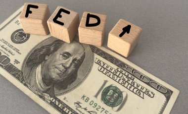Tahta bloklar Amerikan doları üzerinden 
