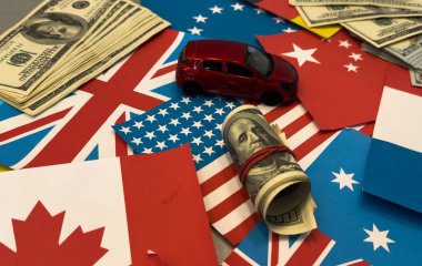 Amerika ve Çin 'in oyuncak arabaları ve bayrakları. Yüksek kalite fotoğraf