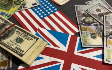 Amerika ve Büyük Britanya bayrağı. Sembol işbirliği ve ortaklık. Siyasi ilişkiler kavramı. Yüksek kalite fotoğraf