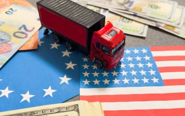 Amerika Birleşik Devletleri bayrağıyla ithalat ticaret vergileri konsepti artırıyor. Ticaret savaşları. Yüksek kalite fotoğraf