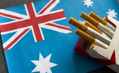 Sigara içilmiyor. Avustralya bayrağı, sigara içmenin yol açtığı zararın bir sembolü. Yüksek kalite fotoğraf