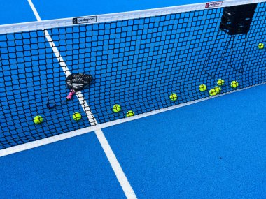 Kyiv, Ukrayna, 18 Eylül 2025. Padel raket nox. Yüksek kalite fotoğraf