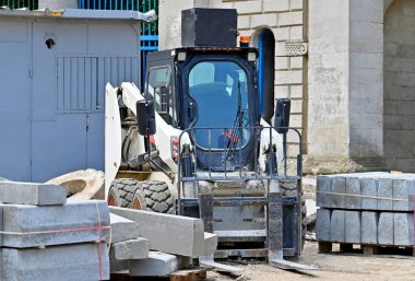 Yol çalışması için fren dümeni forklift yükleme makinesi