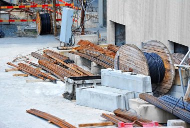 İnşaat alanında takviye ve kablo bobini için armatür çubuğu