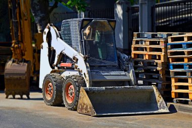 Toprak taşıma işleri için dümen yükleme makinesi