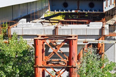 Ukrayna, Kyiv 'deki Darnitsky Köprüsü şantiyesi