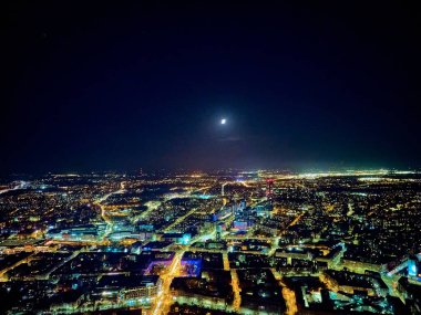 Eski kentin merkezinde hava panoramik gece manzarası, Wroclaw pazar meydanı (Almanca: Breslau) - Polonya 'nın güneybatısında şehir, tarihi Silezya, Polonya, Avrupa, AB