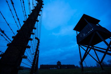 Birkenau korku Nazi kampı gece çekimi