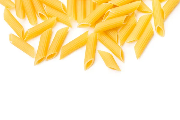 Penne Pasta Auf Weißem Hintergrund Mit Kopierraum — Stockfoto