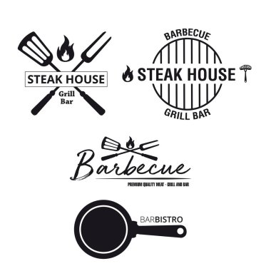 Biftek evi ve barbekü dükkânı tasarım etiketleri beyaz arka planda siyah