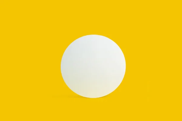 Sarı Zemin Üzerinde Boş Beyaz Ahşap Bir Taban Fotokopi Alanı — Stok fotoğraf