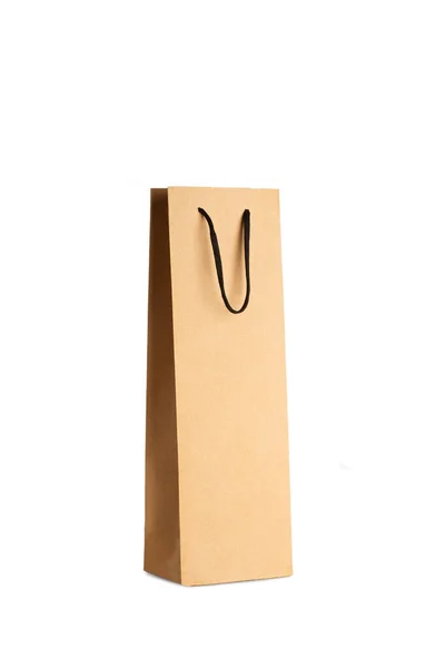 Braune Große Schmale Papiereinkaufstasche Auf Weißem Hintergrund Mit Kopierraum — Stockfoto