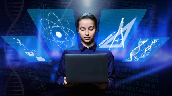 Learning Online Digital Technologies Education Teenager Female Student Using Laptop —  Fotos de Stock