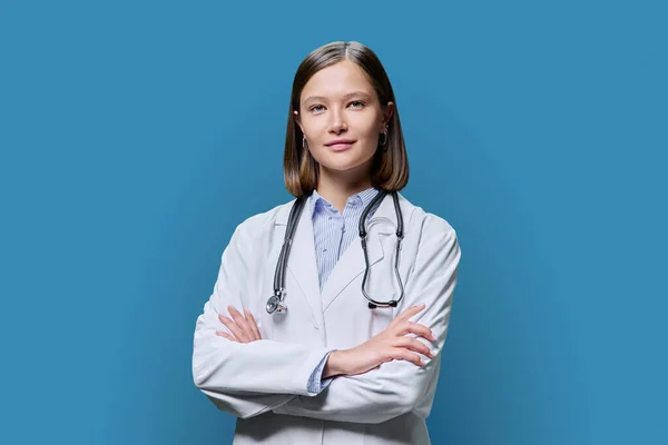 Portrait Young Woman Doctor Nurse Medical Student Intern White Coat — Stock Photo, Image