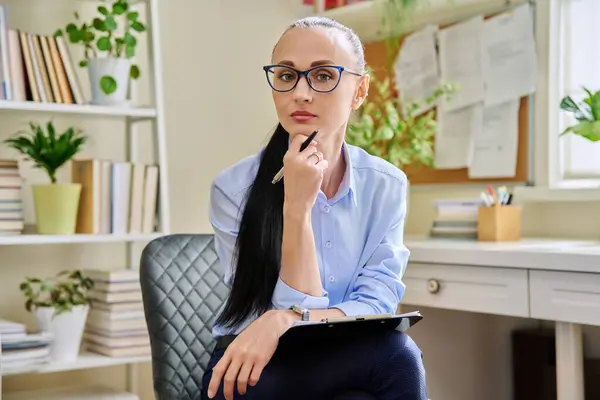 Portrait Confident Female Psychotherapist Clipboard Workplace Office Professional Mental Therapist — Stock Photo, Image