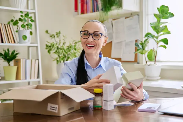 Satisfied Female Customer Buyer Sitting Home Unpacking Cardboard Box Online — Stock Photo, Image