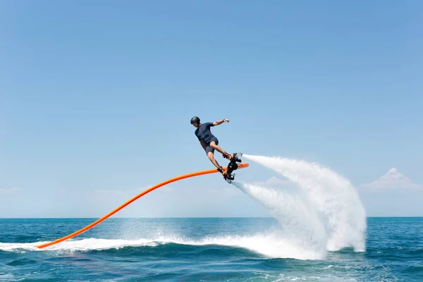 Water Extreme Sport Guy Flying Aquatic Flyboard Lot Water Pressure — Stock Photo, Image