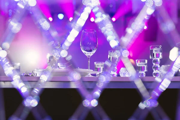 stock image Hanging glass and shiny beads are an element of the wedding decor