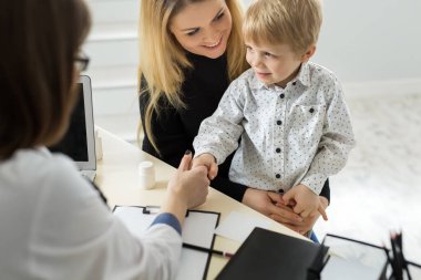 Hastanede Anne ve Çocukla Çocuk Doktoru Toplantısı