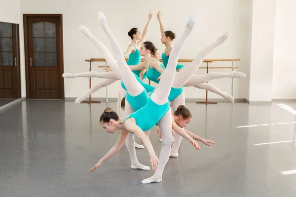 Jonge Meisjes Dansen Van Ballet Studio Choreografie Dans Door Een — Stockfoto