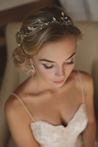 Porträt Einer Schönen Braut Einem Hotelzimmer — Stockfoto