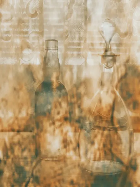 Die Flaschen Schwappen Die Umgebung — Stockfoto