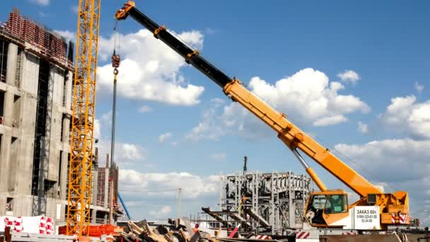 Timelapse Builder Walking Truck Crane Sports Stadium Construction Site Sky — Stock video