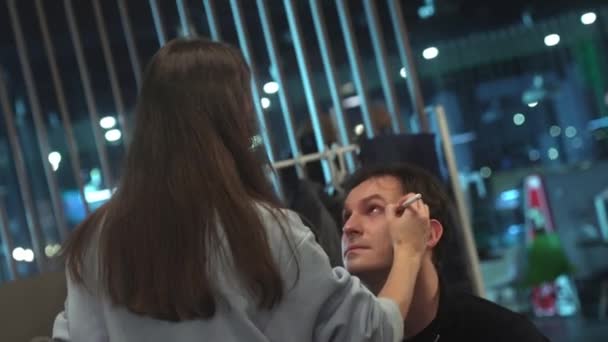 Almaty Kazakhstan January 2023 Female Artist Does Makeup Professional Actor — Stock videók