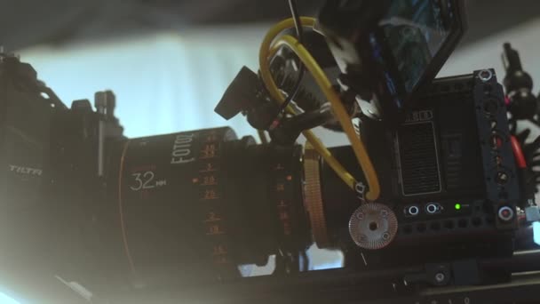 Almaty Kazakhstan January 2023 Cinematographer Controls Movie Camera Shoot Film — Vídeo de stock