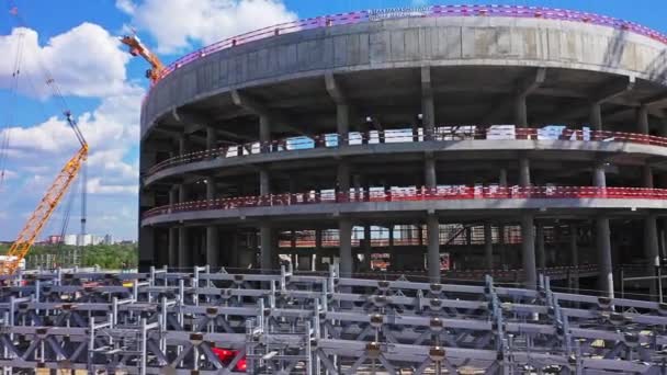 Metal Structures Installed Concrete Foundation City Arena Cloudy Sky Building — Vídeo de stock