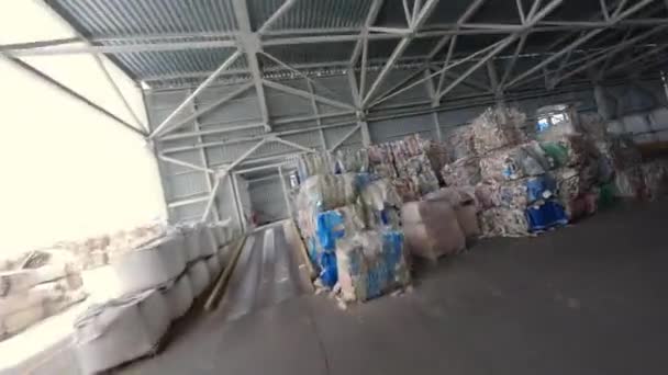 Almaty Kazakhstan Abril 2023 Residuos Papel Bloques Plástico Con Bolsas — Vídeos de Stock