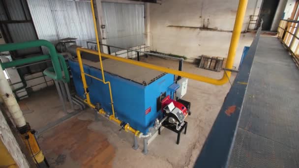 Sistema Caldera Hidráulica Para Suministro Agua Caliente Con Tuberías Válvulas — Vídeo de stock