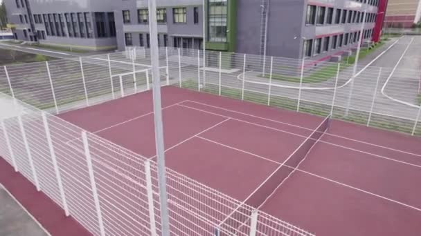 Complesso Sportivo Tennis Campo Sportivo All Aperto Con Recinzione Bianca — Video Stock