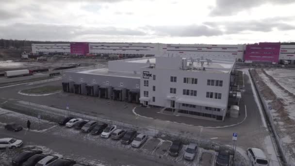 Almaty Kazakhstan Octobre 2023 Spacieux Entrepôt Avec Parking Confortable Des — Video