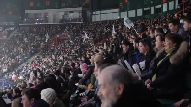 Almaty Kasakhstan September 2023 Überfüllte Tribünen Mit Menschen Die Auf — Stockvideo