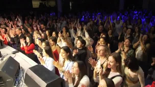 Almaty Kazakhstan November 2023 Spectators Delighted Cool Concert Give Standing — Vídeos de Stock