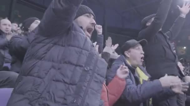 Almaty Kazakhstan Januari 2024 Fans Stödja Idrottslag Med Högt Jubel — Stockvideo