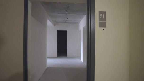 Ruime Flat Met Lichte Muren Zonder Renovatie Werken Koop Appartement — Stockvideo