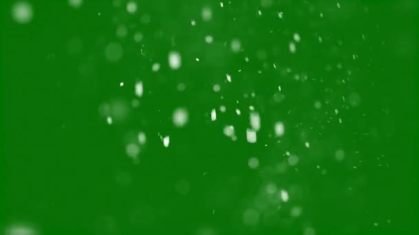 Большие Рождественские Снежинки Медленно Вращаются Ветру Зеленом Экране — стоковое видео