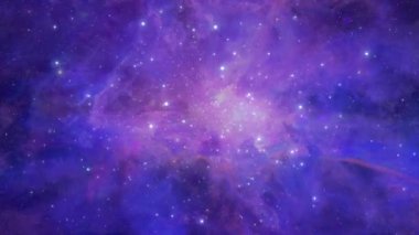 Parlayan bulutlar ve yıldız sahalarında uçan bir animasyon. Dış uzayda parlayan Samanyolu Galaksisi 'ne doğru kusursuz döngü keşfi