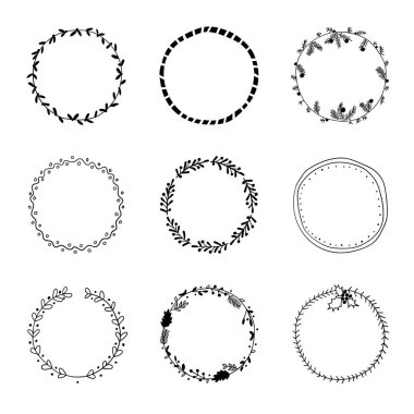 Çekici el yapımı vektör çerçeve seti. Soyut tasarımlar narin yapraklarla iç içe geçerek eşsiz ve sanatsal bir dokunuş yaratırlar..