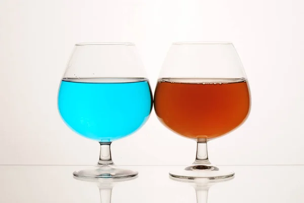 Два Стакана Алкогольных Напитков — стоковое фото