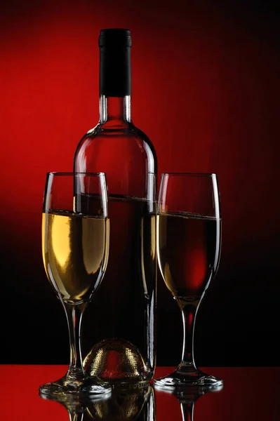 Two Glasses Red Wine Black Background — Stock Photo, Image