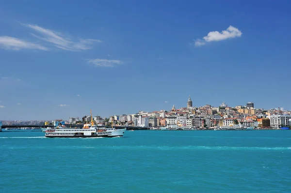 Γέφυρα Galata Πύργος Galata Και Κλασικό Πλοίο Istanbul Όμορφη Ηλιόλουστη — Φωτογραφία Αρχείου