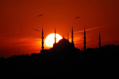  Akşamları mavi cami manzarası, güneş...