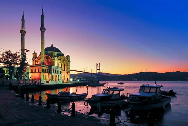 Κωνσταντινούπολη Ortakoy Mecidiye Τζαμί Νωρίς Πρωί Πριν Από Την Ανατολή — Φωτογραφία Αρχείου