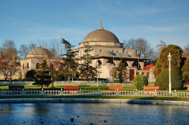 Sultanahmet Meydanı 'nda Osmanlı Sultanı I. Ahmet' in mezarının dış görünüşü