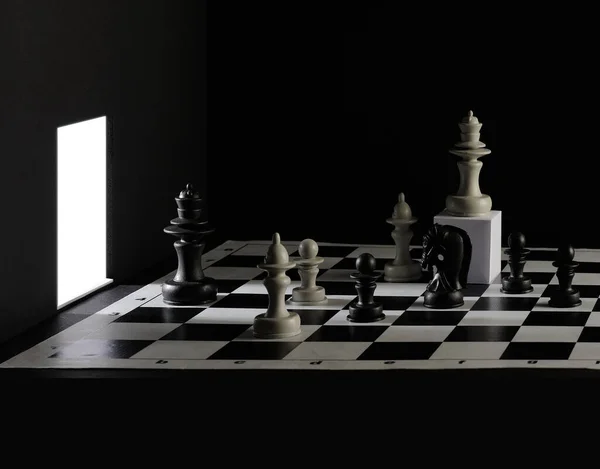 Schachbrett Mit Schwarzem Hintergrund — Stockfoto